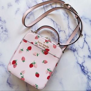🍓 Kate Spade Daisy Vanity Strawberries Crossbody